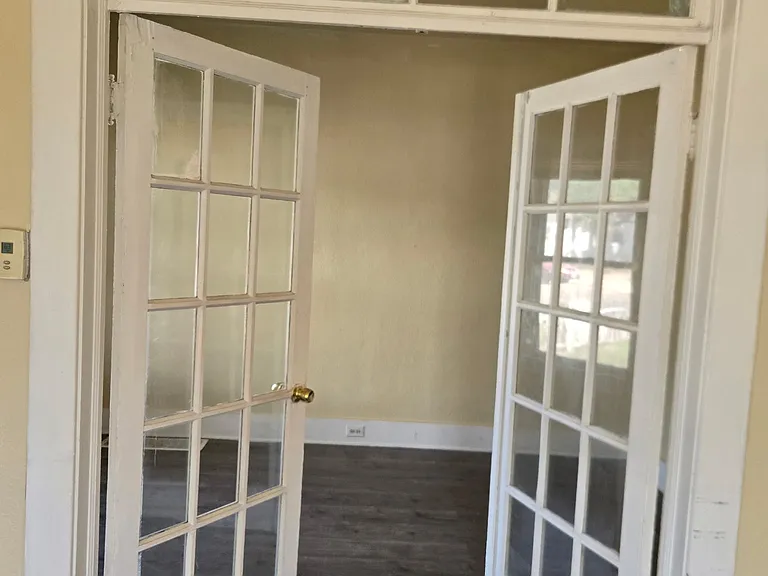 1250 Bohmen Ave — Photo 4