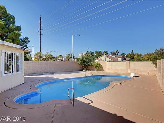 5th image of 6936 Creekside Ln