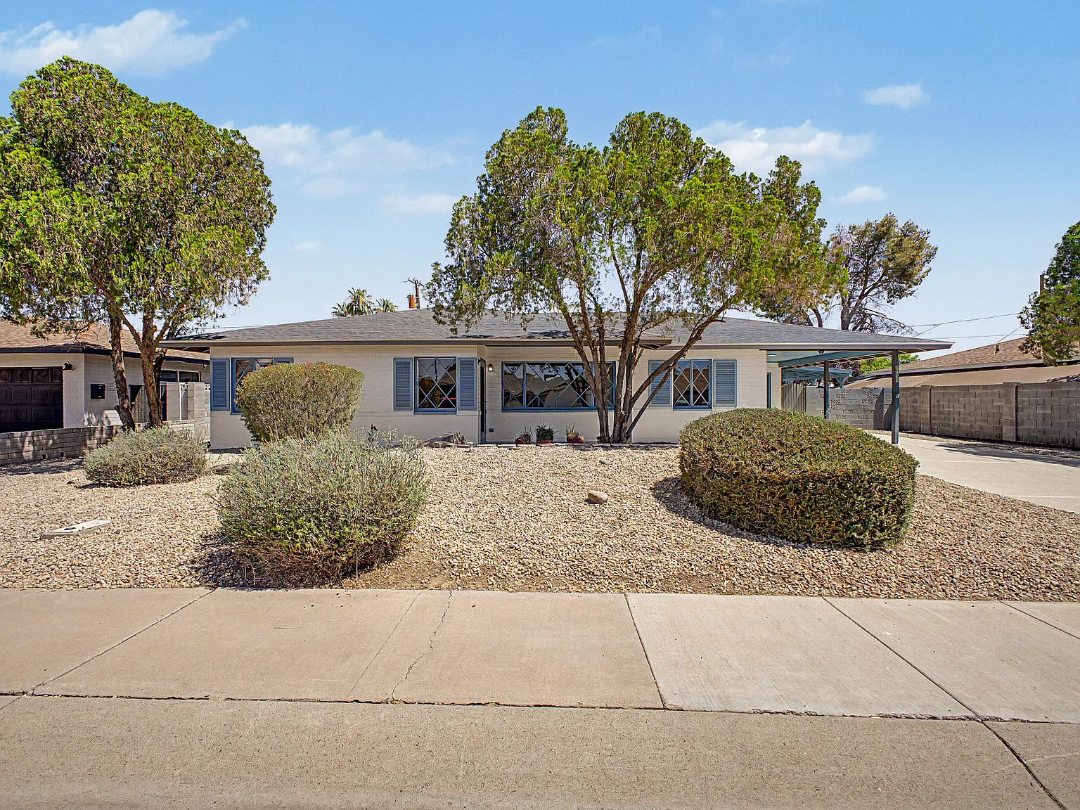 4 bed, 1834 sqft, $2,995 — Photo 2