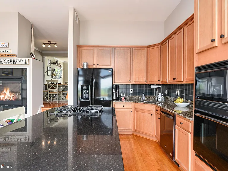 2372 Battery Hill Cir — Photo 10