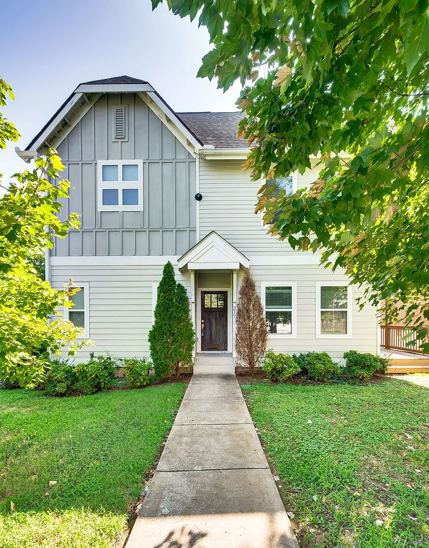Beautiful 3-bedroom, 2.5-bath home in highly desirable East Nashville! — Photo 2