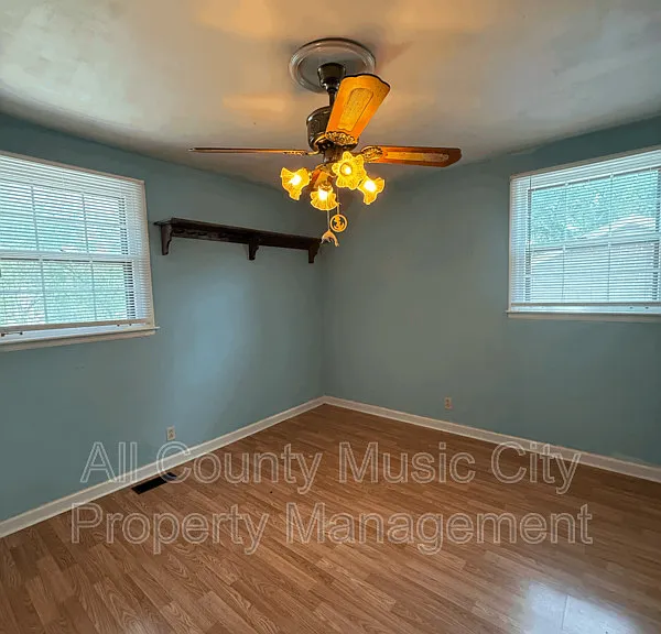 306 Paragon Mills Rd — Photo 3