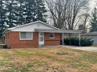 404 NE 19th St, Washington, IN 47501