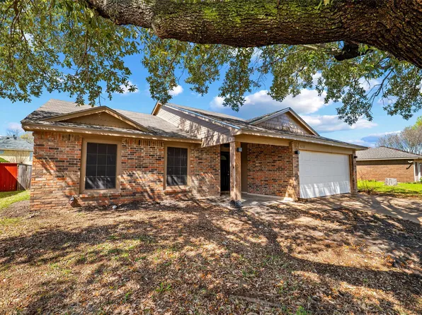 4238 Emerson Dr, Grand Prairie, TX 75052