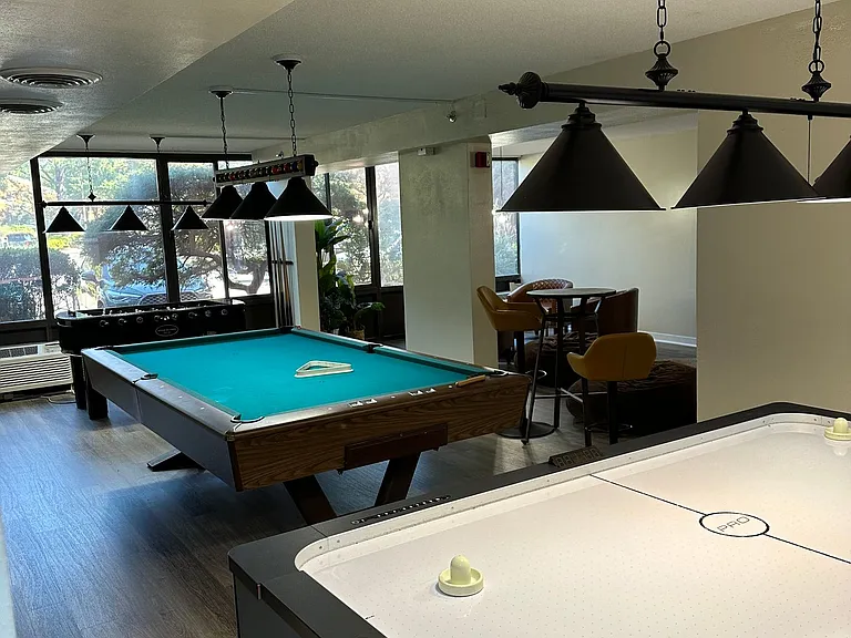 City Lofts Apartments — Photo 25