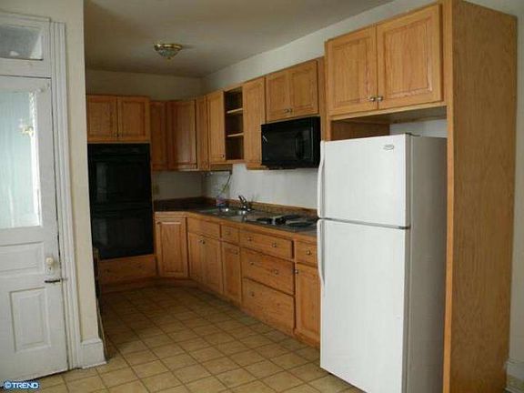 5th image of 1226 Eckert Ave