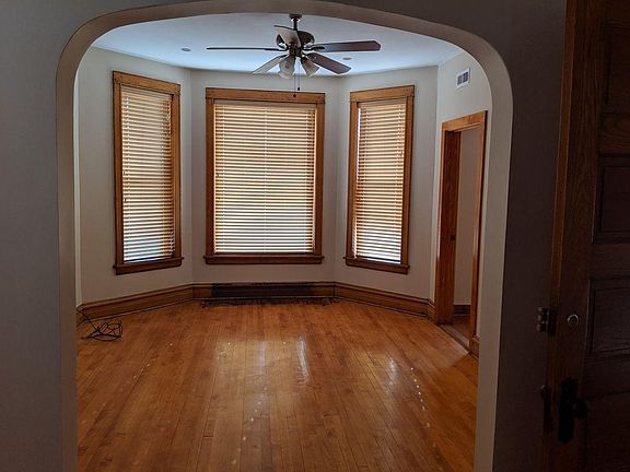 3rd image of 2731 N Kedzie Ave #2