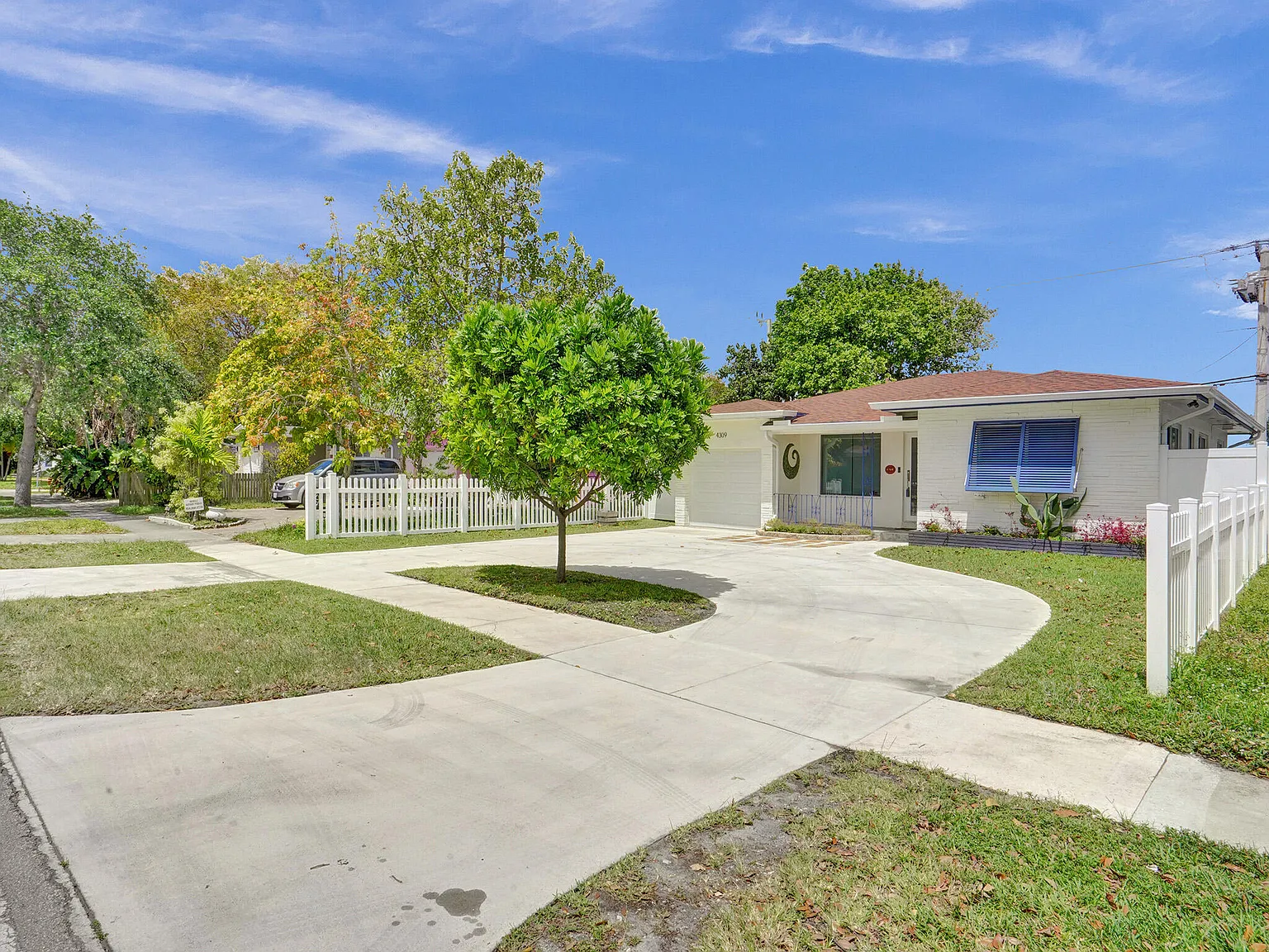 3 bed, 2.0 bath, 1481 sqft, $3,400 — Photo 3