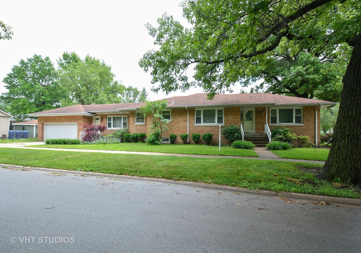 9601 Robertson Ave, Oak Lawn, IL 60453 Zillow