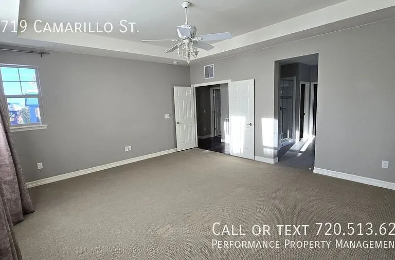11719 Camarillo St — Photo 25