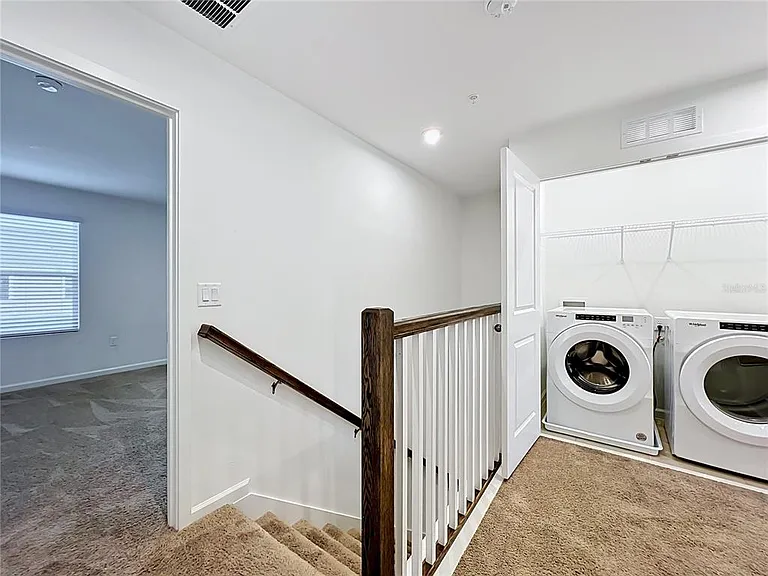 9848 Walkway Dr — Photo 21