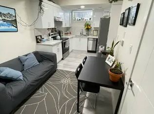 10838 73rd Ave NW #1B, Edmonton, AB T6E1C7