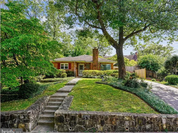 4528 Dittmar Rd, Arlington, VA 22207