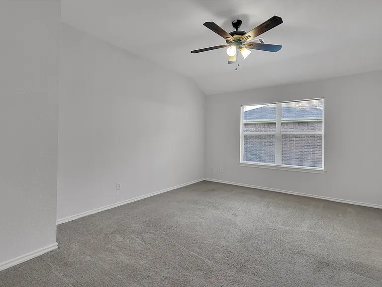 712 Riverhead Dr — Photo 20