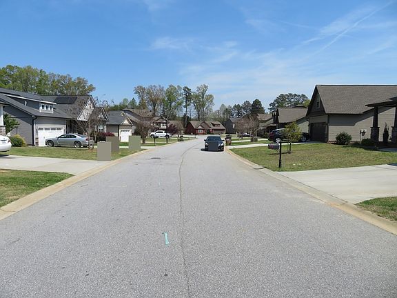 5th image of 12 Rivanna Dr