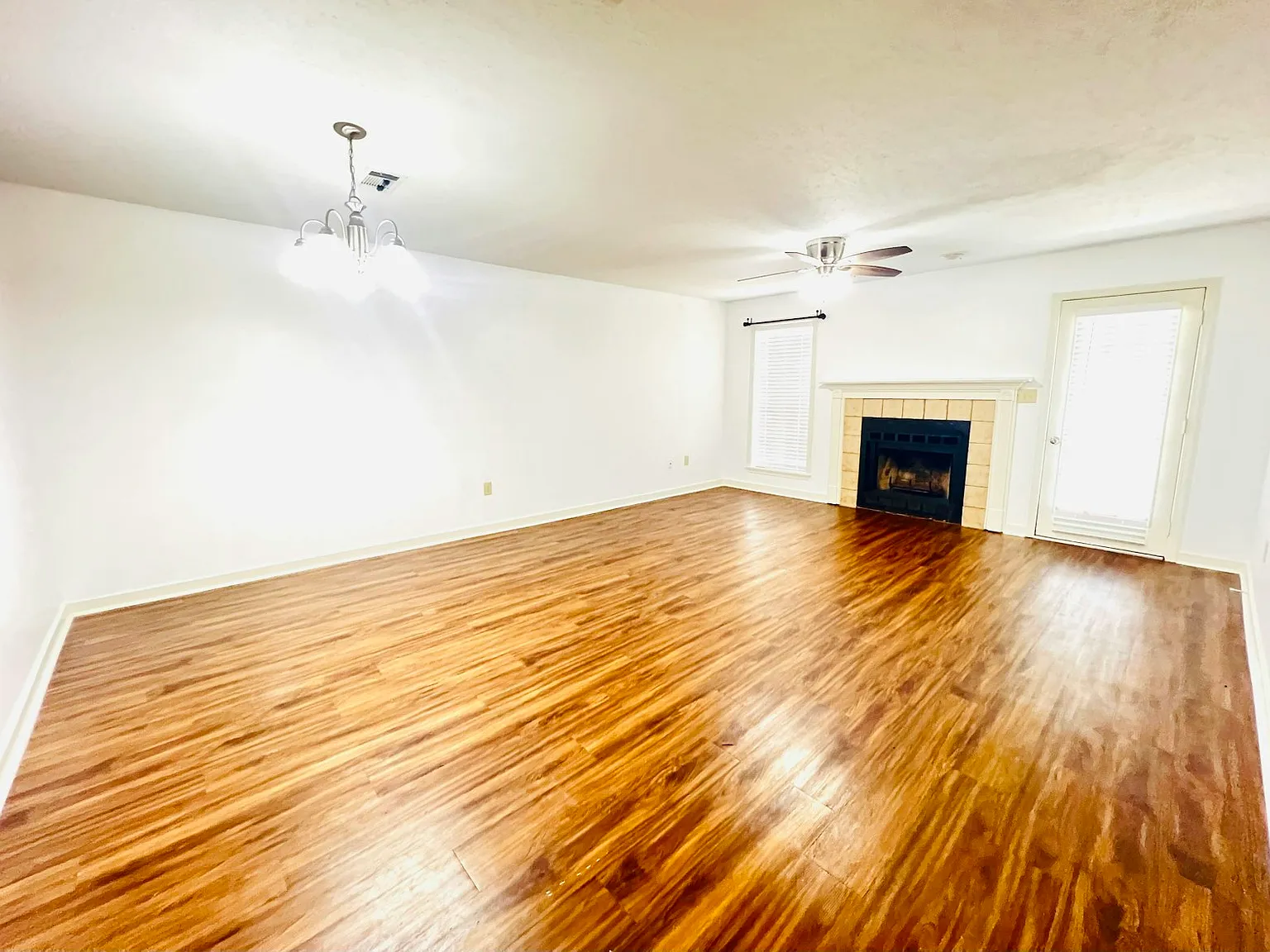 117 Bent Creek Cir N, Unit B — Photo 2