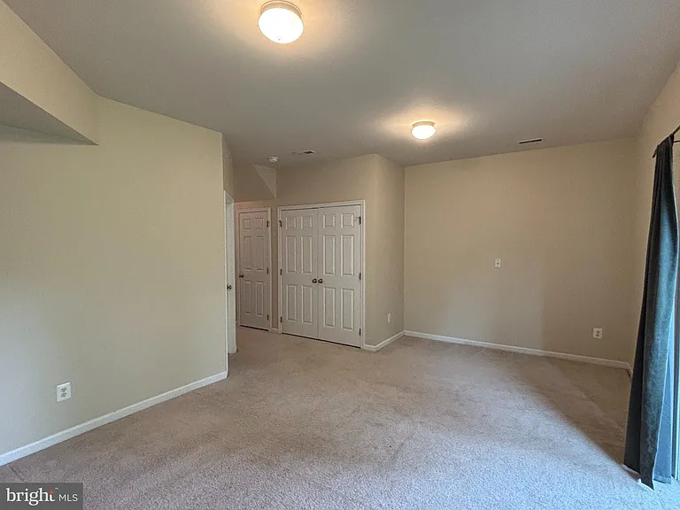301 Klee Dr — Photo 24