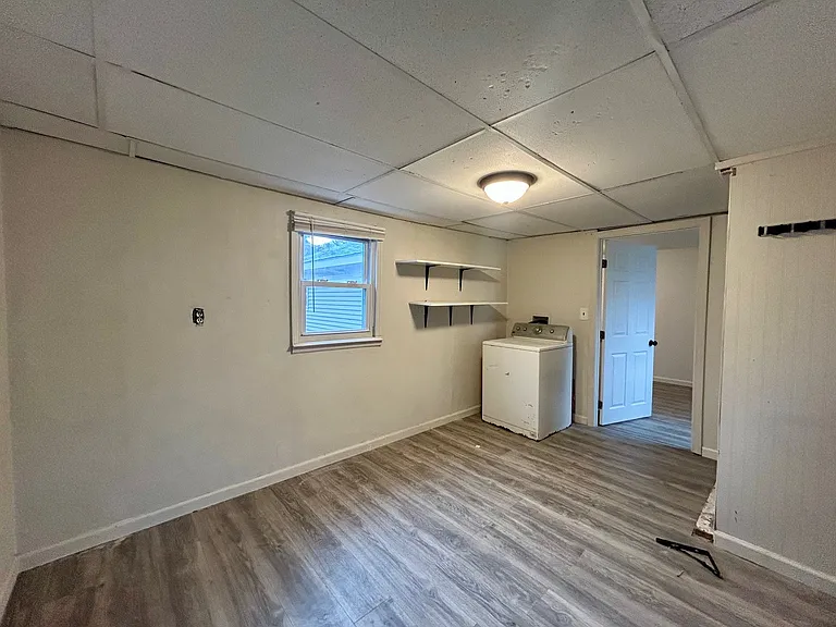 Laundry/Flex Room