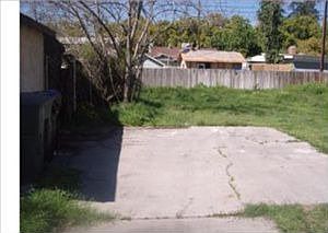 3rd image of 1726 N Pershing Ave