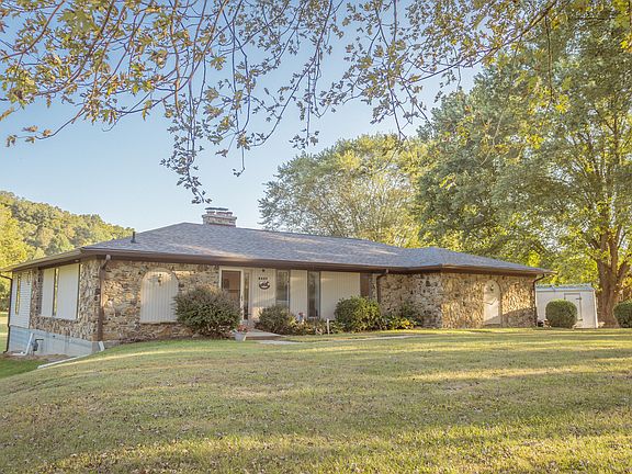 5th image of 5427 State Road 46 E #E
