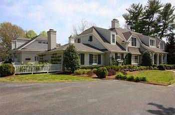 1st image of 4424 E Brookfield Ave