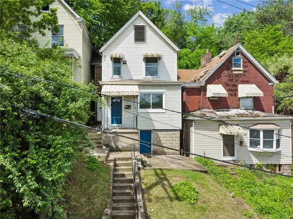 407 Alexander St, Mc Kees Rocks, PA 15136