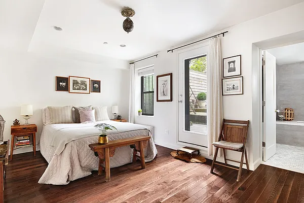 Sold by Compass | media 4
