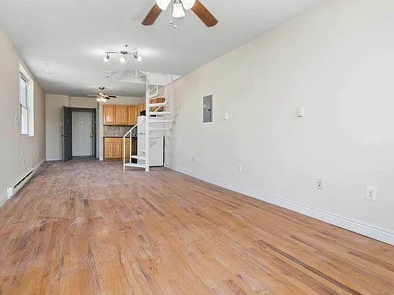 306 Bond St #4A — Photo 1