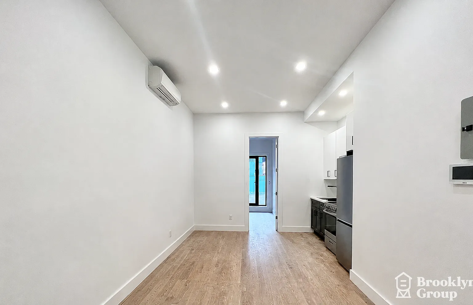 435 Dekalb Avenue — Photo 2