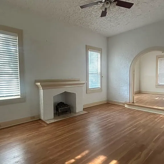 1501 Galveston St — Photo 2