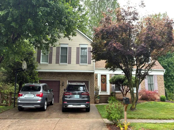 12116 Hidden Brook Ter, Gaithersburg, MD 20878