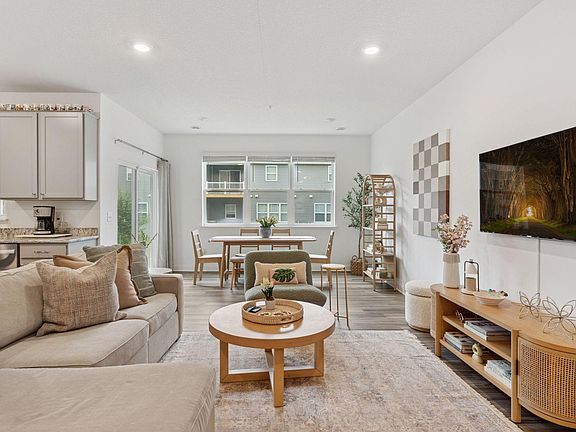 5th image of 11121 Balsam Pointe Trl