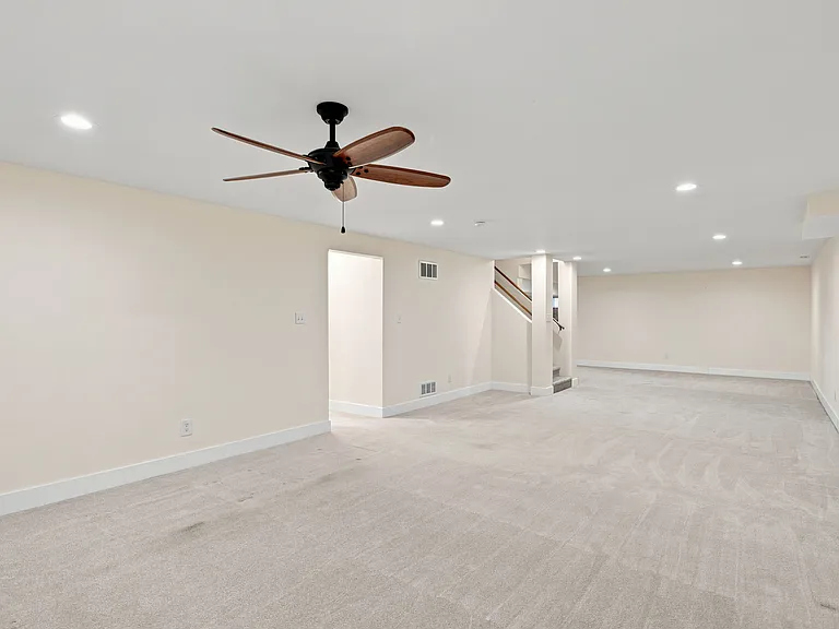 4874 Vermilion Dr — Photo 28