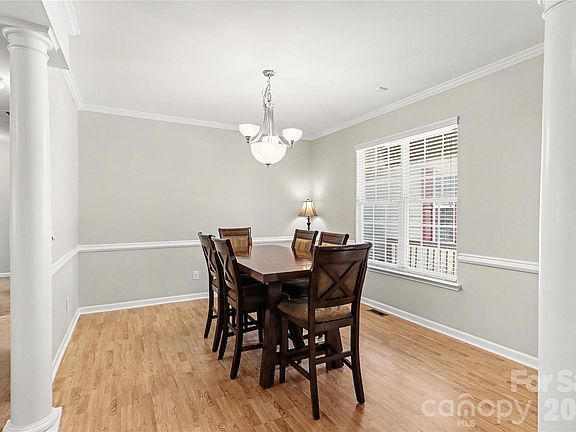 3rd image of 4494 Outlook Dr #22