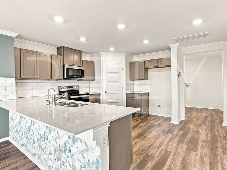 521 Colonel McNally Cv — Photo 15