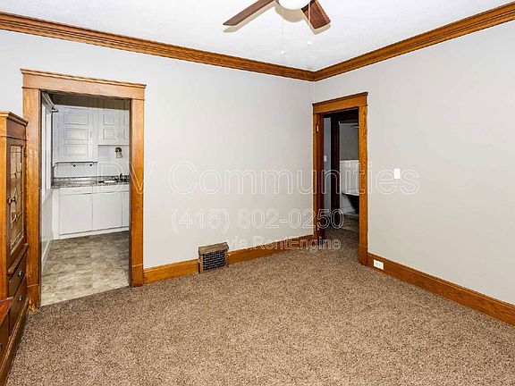5th image of 3102 Montclair Ave