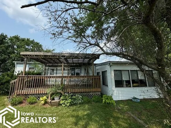 5377 Longhorn Trl, Melrose, IA 52569