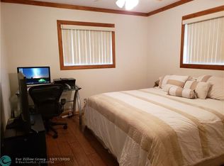 9350 NW 32nd St, Sunrise, FL 33351
