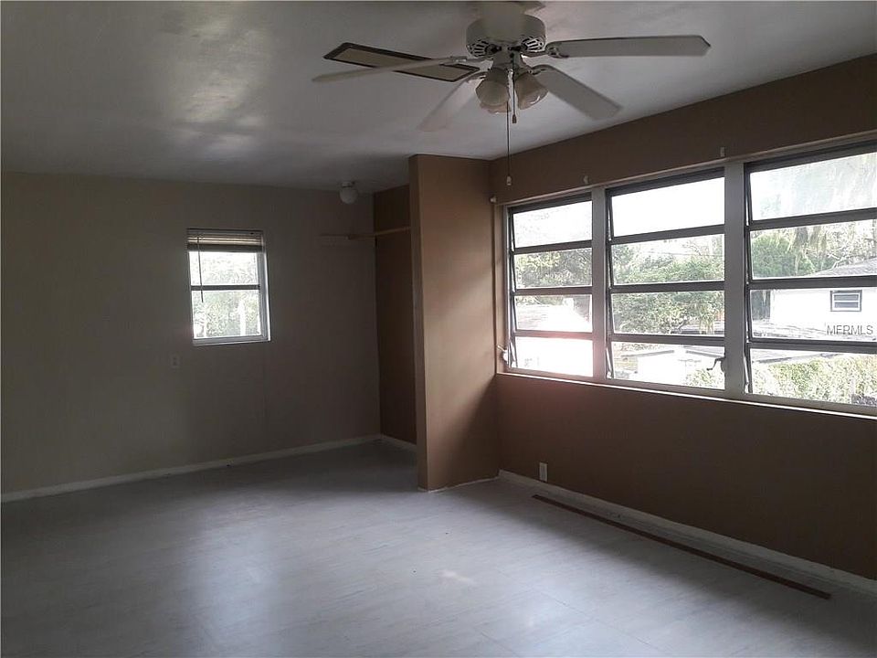 2nd image of 5629 Regis Ave