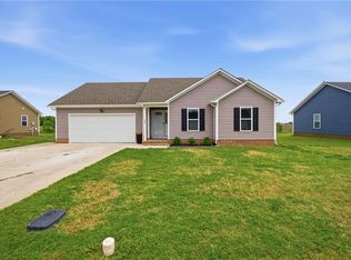 210 Nugget Trl, Elizabeth City, NC 27909