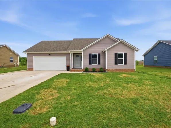 210 Nugget Trl, Elizabeth City, NC 27909