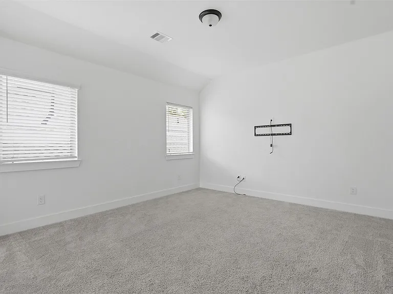 313 Rise Ln — Photo 16