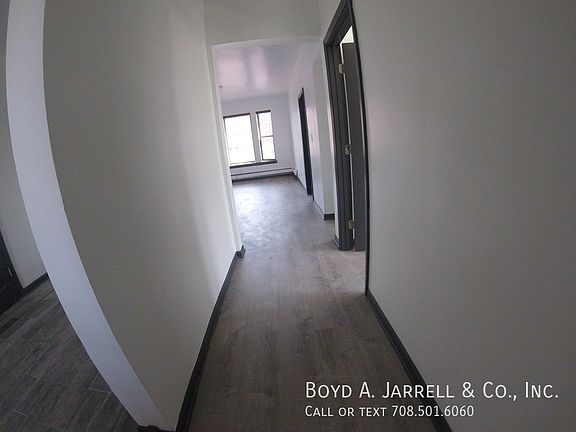 4th image of 65 E 57th St #2-65E57-2