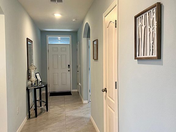 3rd image of 3267 Carpentaria Dr