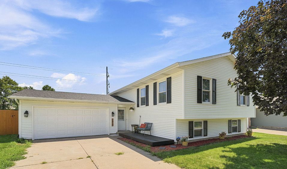 1st image of 2817 High Point Dr