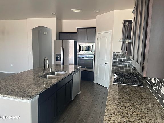 3rd image of 13136 Celtic Dr