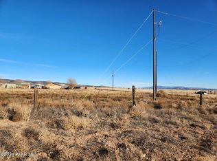 3962 W Limestone Dr, Paulden, AZ 86334