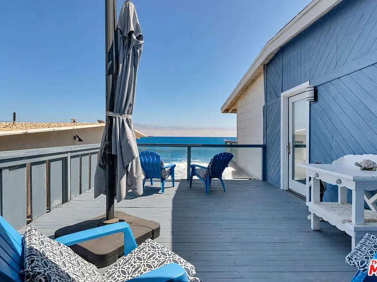 24528 Malibu Rd — Photo 37