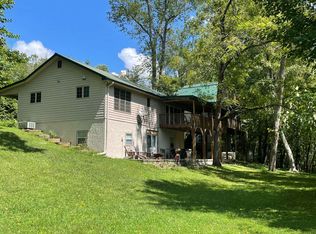 69 River Oaks Dr, Hayesville, NC 28904