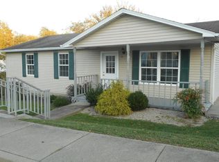 84 N Main St, Mt Olivet, KY 41064